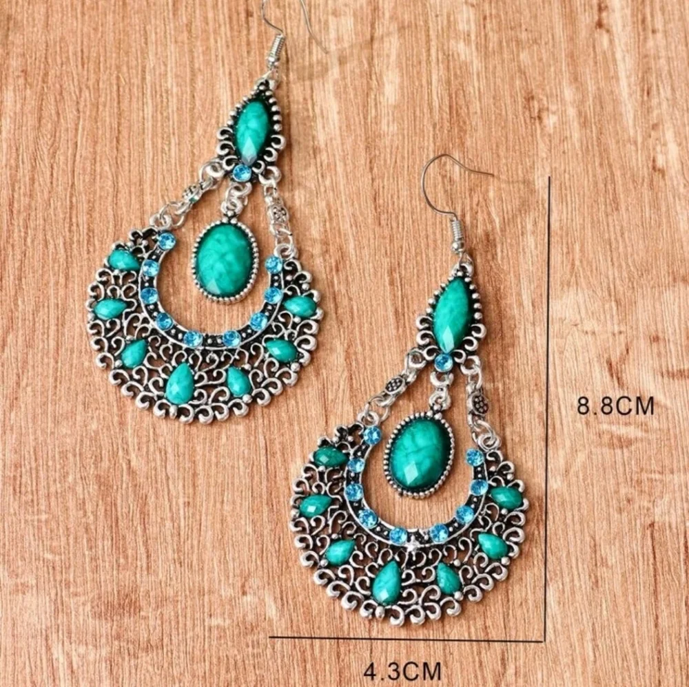Boho style earrings - Picture 2 of 2